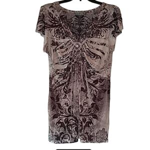 Unity pattern black gray and white shirt